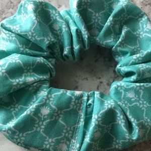 Green floral cotton hair elastic scrunchie tie new